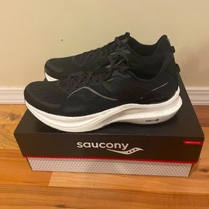 Saucony Tempus